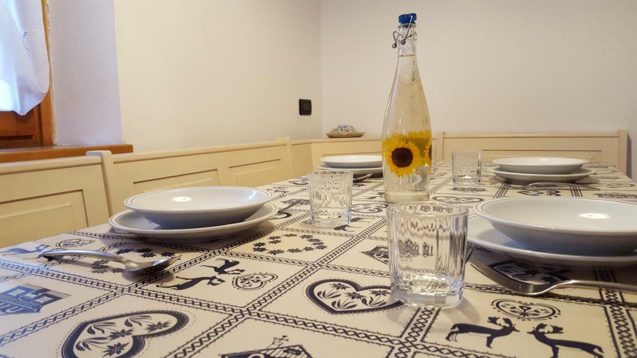 Casa Rossi Daire Le Grazie  Dış mekan fotoğraf