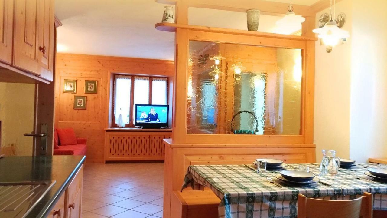 Casa Rossi Daire Le Grazie  Dış mekan fotoğraf
