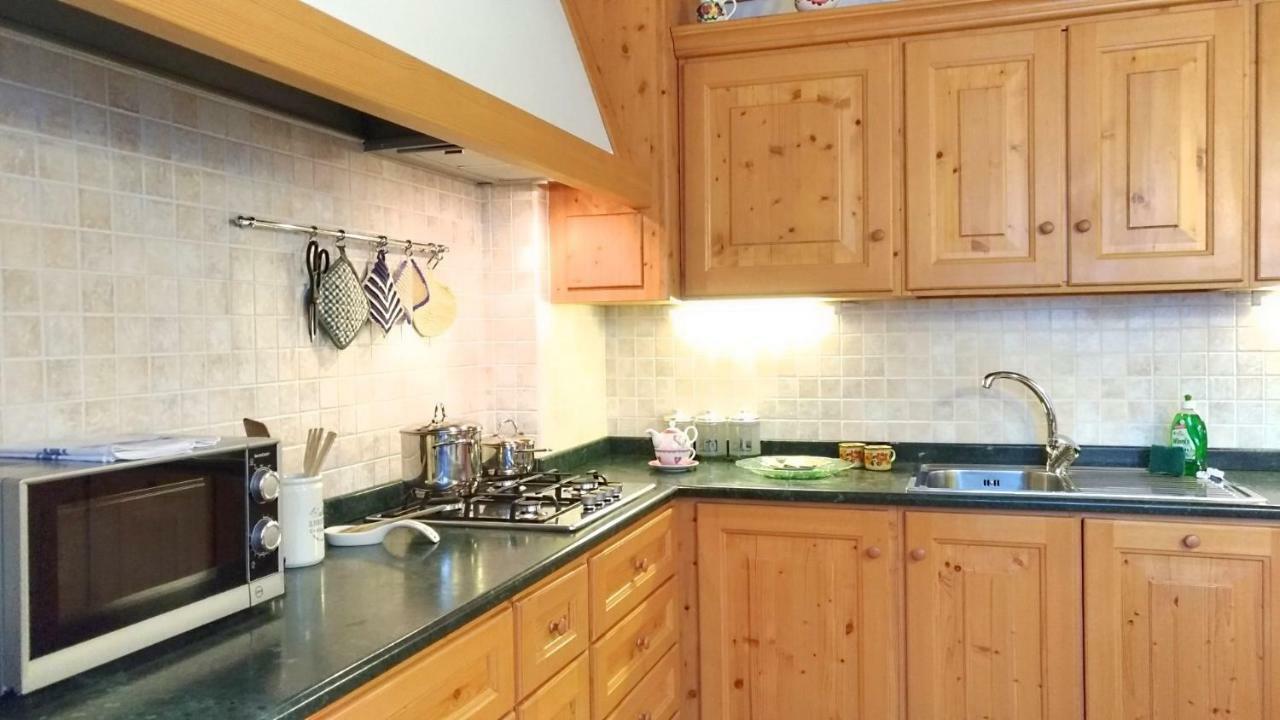 Casa Rossi Daire Le Grazie  Dış mekan fotoğraf