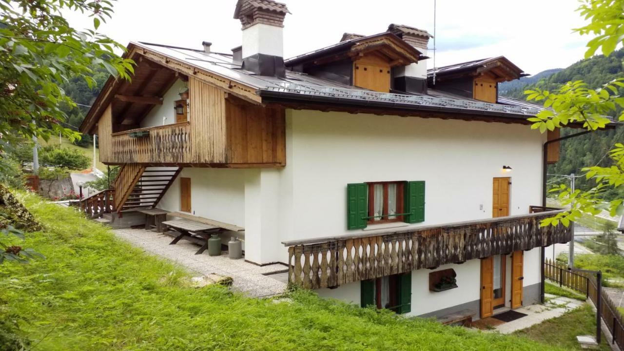 Casa Rossi Daire Le Grazie  Dış mekan fotoğraf
